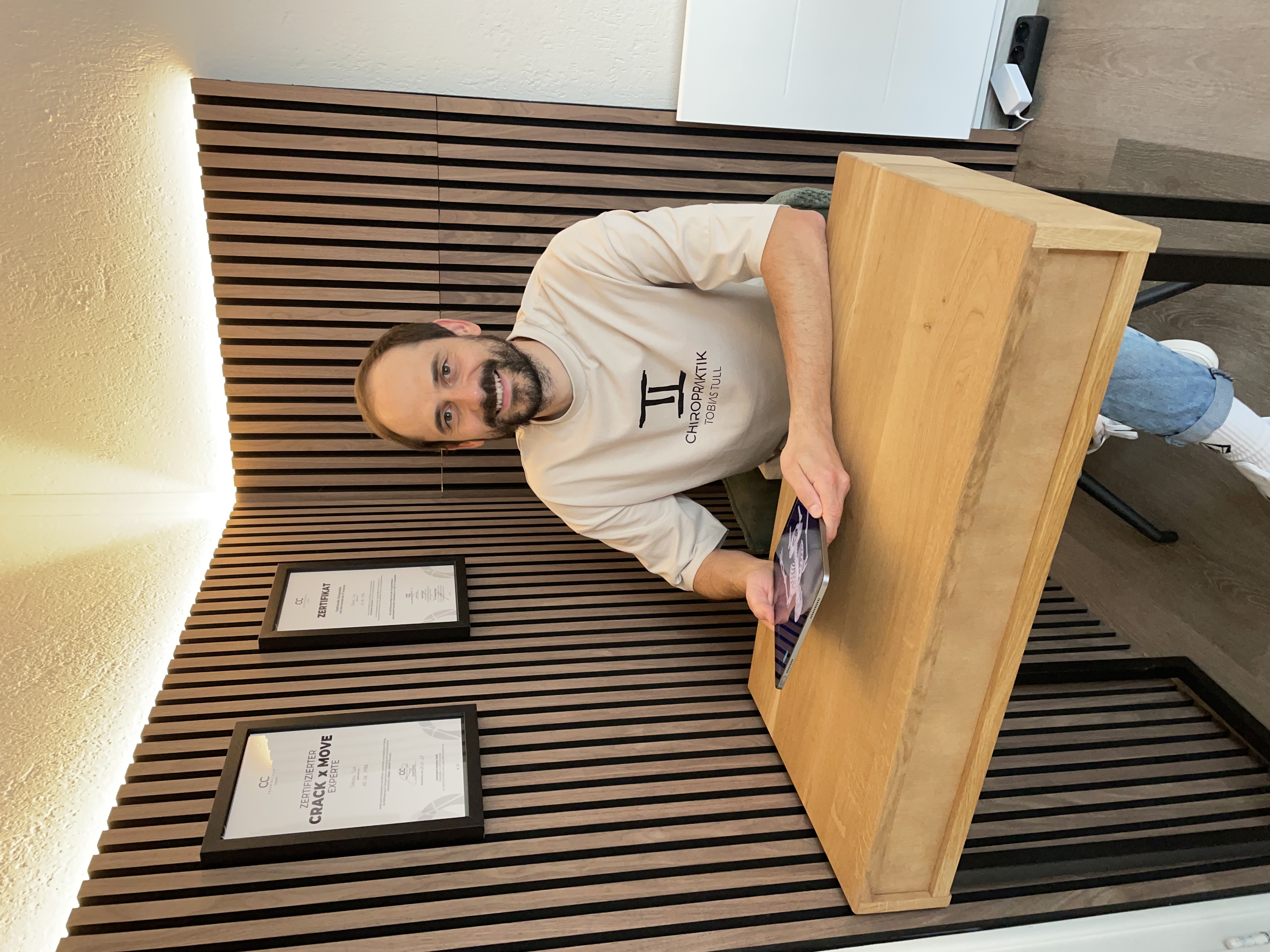 Tobi – Chiropraktiker und Physiotherapeut, CHIROxKINÉ